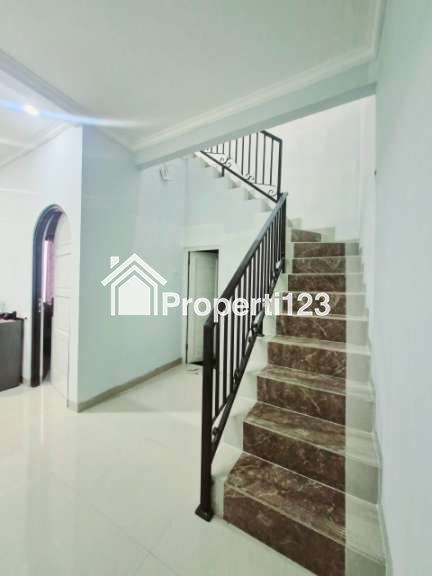 Rumah 2 lantai disewakan dalam cluster di Grand Depok City - 8
