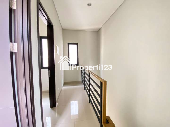 Rumah Siap Huni Cluster Viola Summarecon Crown Gading Bekasi - 3