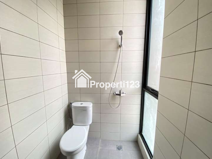 Rumah Siap Huni Cluster Viola Summarecon Crown Gading Bekasi - 8