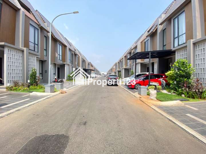 Rumah Siap Huni Cluster Viola Summarecon Crown Gading Bekasi - 9