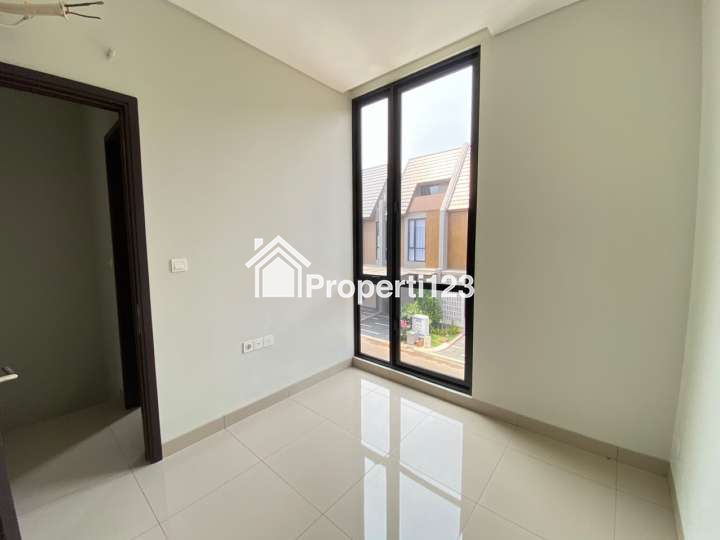Rumah Siap Huni Cluster Viola Summarecon Crown Gading Bekasi - 5