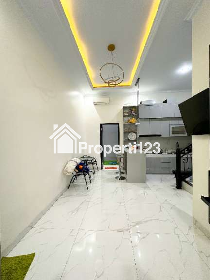 Dijual Rumah 2 Lantai Rooftop di Bintara Bekasi Bonus Furniture - 3