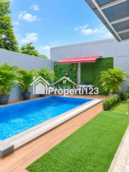 Rumah second mewah ada kolam renang di Pondok Labu Jakarta Selatan - 6
