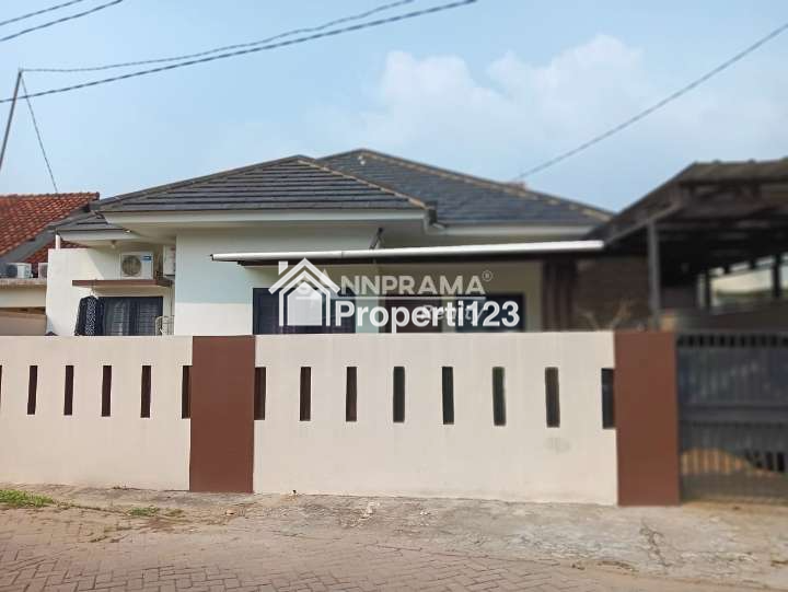 Rumah second murah tanah luas siap huni diserpong Tangsel - 1