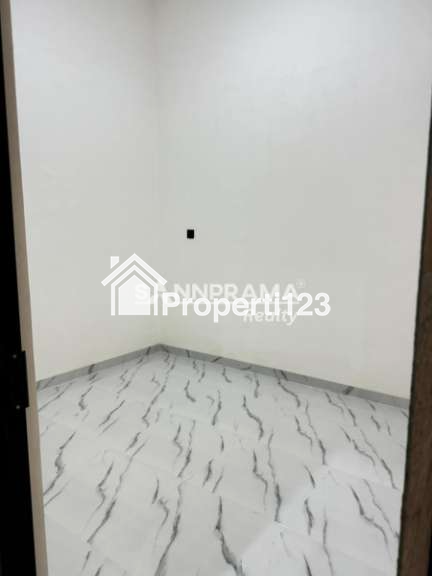 Rumah murah siap huni dkt summarecon bekasi,bekasi utara - 6