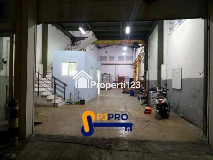Dijual Gudang Bebas Banjir dan Kuli Bongkar di Green Sedayu Biz Park Jakarta Barat - 1