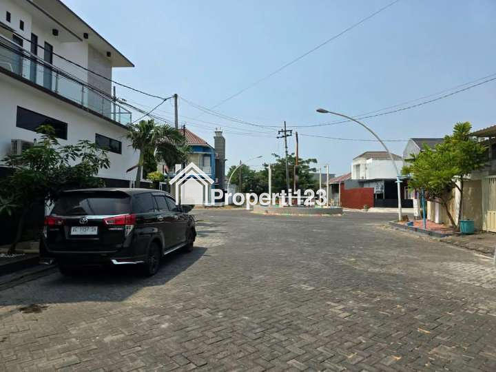 Rumah Murah FULL Renovasi Di Istana Mentari Sidoarjo - 2