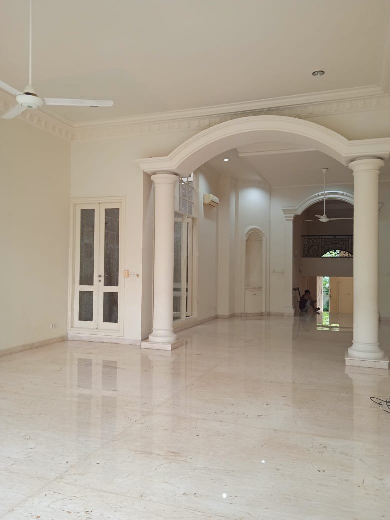 Rumah Disewakan di Kemang - 4