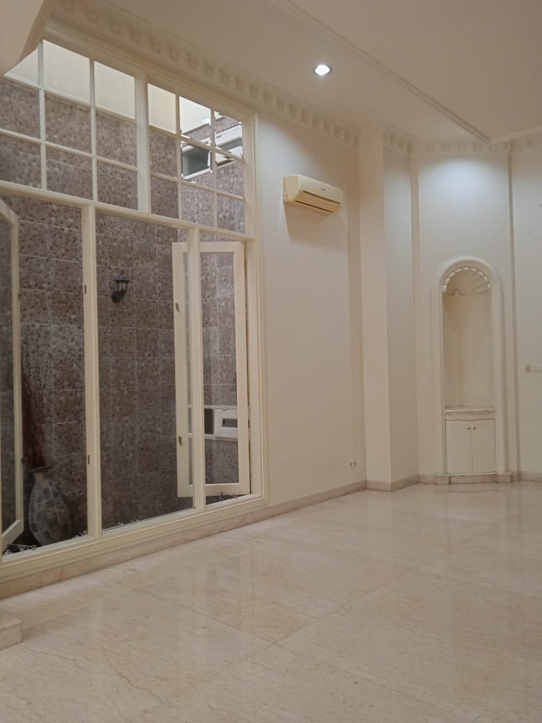Rumah Disewakan di Kemang - 10