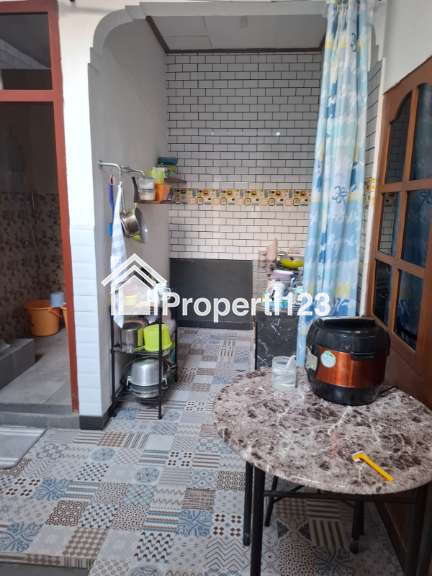 Dijual Rumah Terawat Siap Huni Di Dukuh Kupang Surabaya - 6