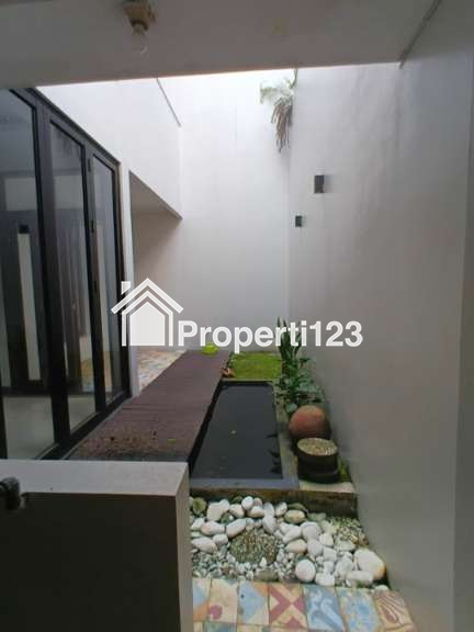 Rumah Siap Huni Perumahan Citra Grand Cibubur - 13