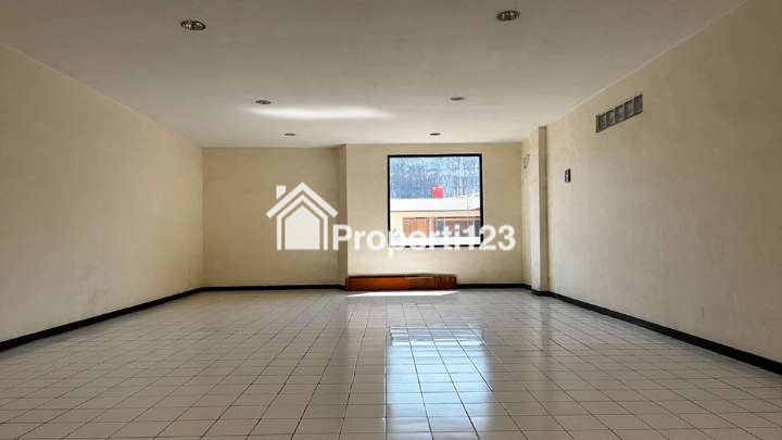 Ruko 4 Lantai Lokasi Super Strategis di Kawasan Pertokoan Dan Perdagangan Paling Ramai di Jalan Ahmad Yani Sukabumi - 4