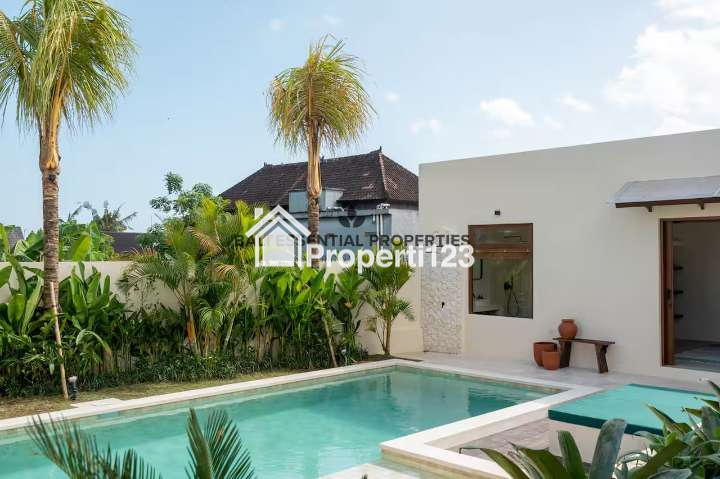 LUXURY 6 BEDROOM VILLA FOR SALE IN PERERENAN – SC236 - 2