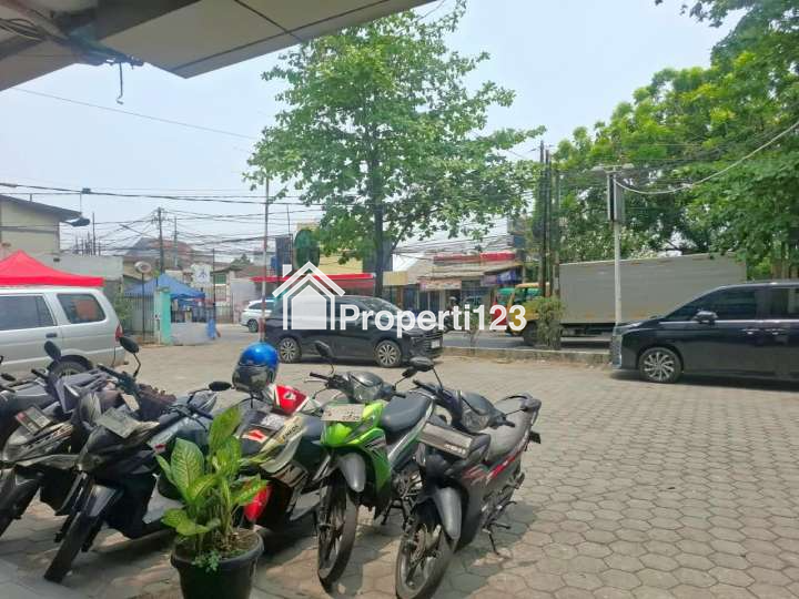 Ruko Beserta Usaha Apotek Jalan Raya Hankam Pondok Gede Bekasi - 16
