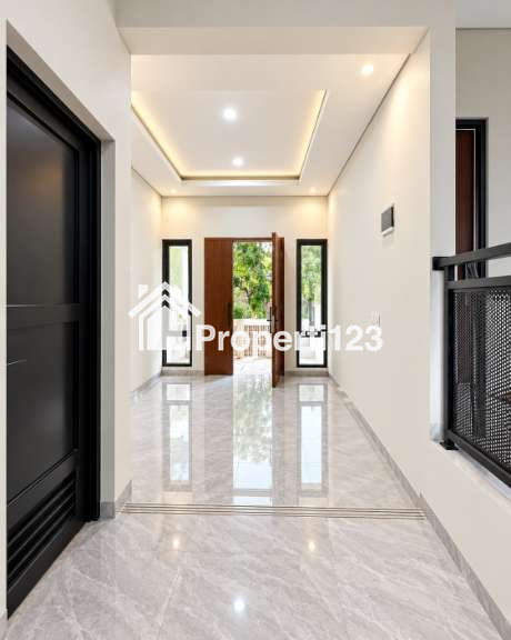 Dijual Rumah Baru 3 Lantai Strategis di Duren Sawit Jakarta Timur - 8