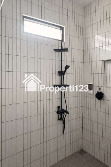 Rumah second semi furnished di cluster area Pamulang - 5