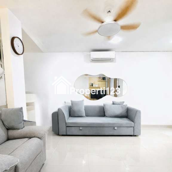 Rumah second semi furnished di cluster area Pamulang - 11