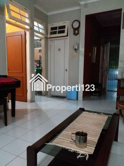 DIJUAL CEPAT - Rumah 2 Lantai Strategis di Islamic Village Karawaci - Jl. Gerbang Arafah II - SHM LT 105 LB 100 - 4