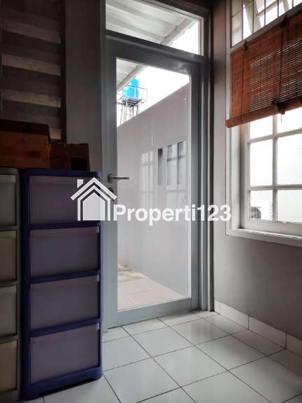DIJUAL CEPAT - Rumah 2 Lantai Strategis di Islamic Village Karawaci - Jl. Gerbang Arafah II - SHM LT 105 LB 100 - 3
