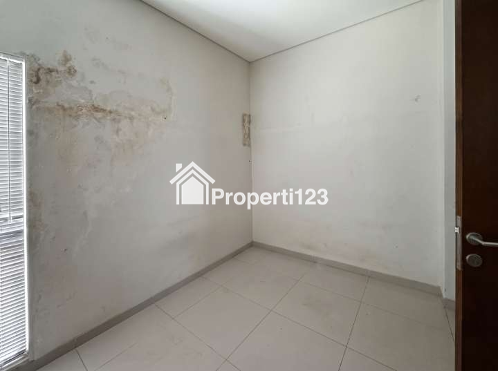 Rumah 2 Lantai Akasia Eight Ciputat, Dapur Premium Electrolux & Franke - 8