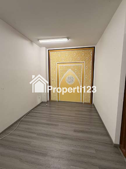 Gudang 894 m2 Siap Pakai Free Furnish Tanah 917 m2 Bangunan Tahun 2023  di Kawasan Sentul Industrial Estate Bogor Jawa Barat - 9