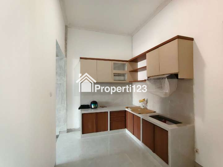 Di jual rumah baru di sumber solo - 6