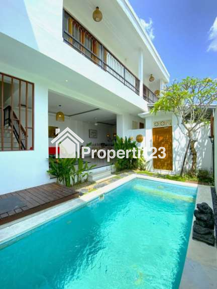 MODERN 2 BEDROOM VILLA FOR RENT IN TUMBAK BAYUH – RA049 - 1