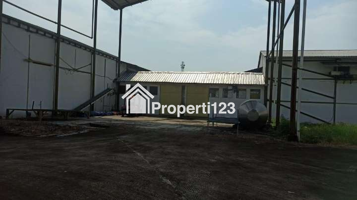 Dijual Gudang/Pabrik di Jl. Suhud Hidayat, Kampung Gorowong, Kelurahan Adiarsa Timur, Kecamatan Karawang Timur, Kabupaten Karawang, Jawa Barat - 8