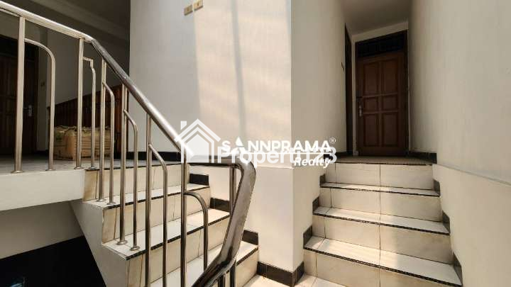 Rumah second 2 lantai murah siap huni dlm perumahan dibeji depok - 8