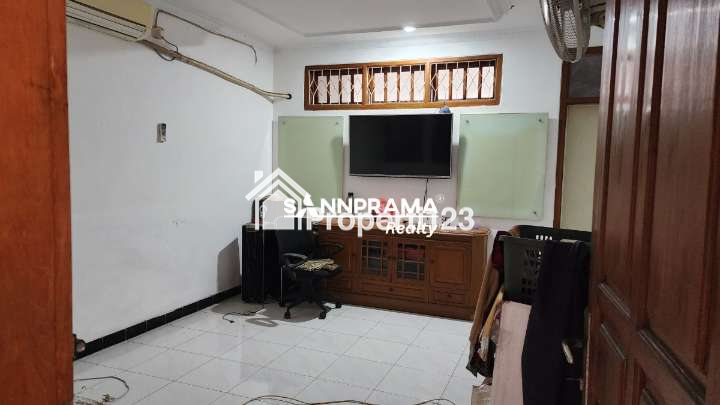 Rumah second 2 lantai murah siap huni dlm perumahan dibeji depok - 6