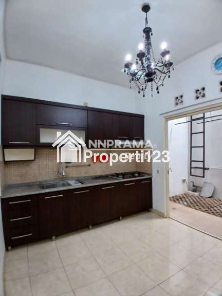 Rumah second murah siap huni dlm perumahan diPancoran mas depok - 6