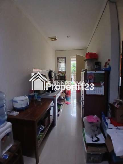 Rumah second 2 lantai siap huni di Mampang Hills Depok - 5