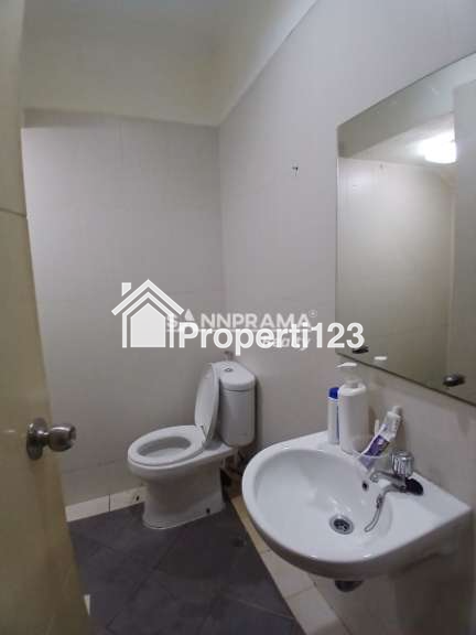 Rumah second 2 lantai siap huni di Mampang Hills Depok - 6