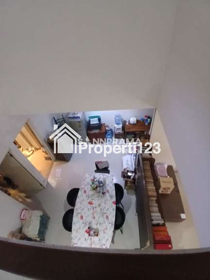 Rumah second 2 lantai siap huni di Mampang Hills Depok - 10