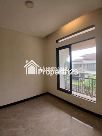 Rumah baru 2 lantai siap huni di Mampang Depok - 8