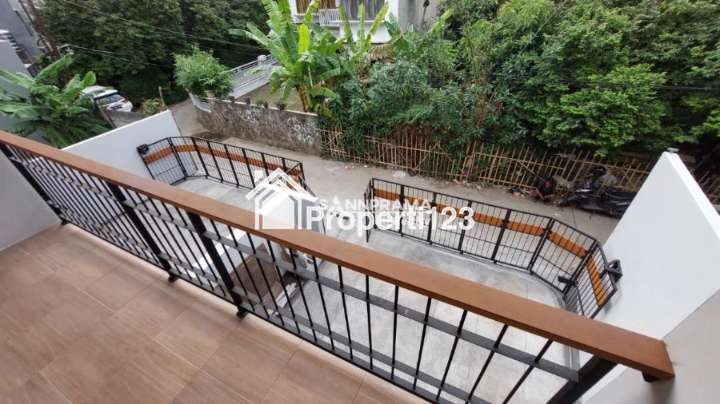 Rumah baru 2 lantai siap huni di Mampang Depok - 12