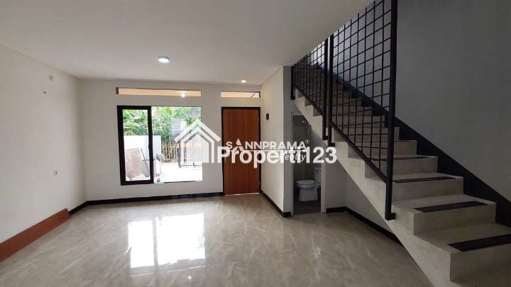 Rumah baru 2 lantai siap huni di Mampang Depok - 3