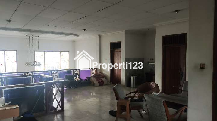 Properti Komersial! Unit Dijual Komersial di Bogor Utara, LT 500m², LB 300m² - 2