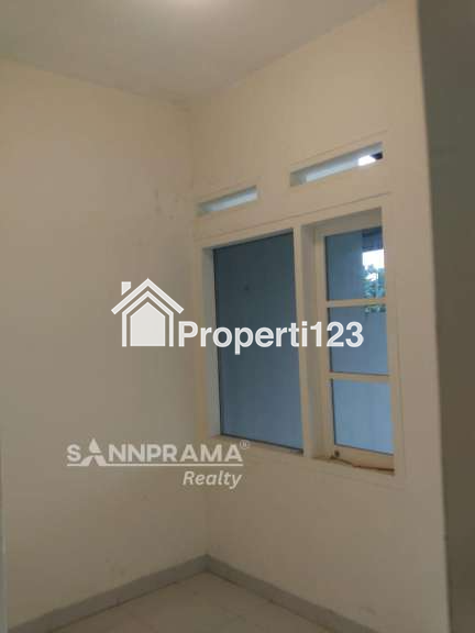 Rumah Second murah tanah luas dlm perumahan siap huni diTapos Depok - 4