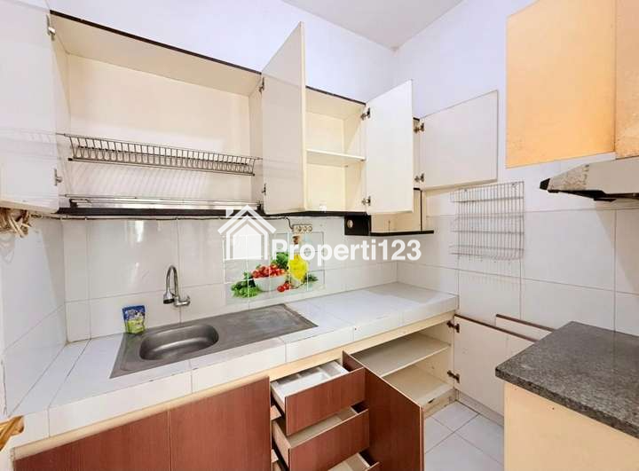 Rumah Semi Furnished Di Perumahan Nirwana Rungkut Surabaya Timu - 3