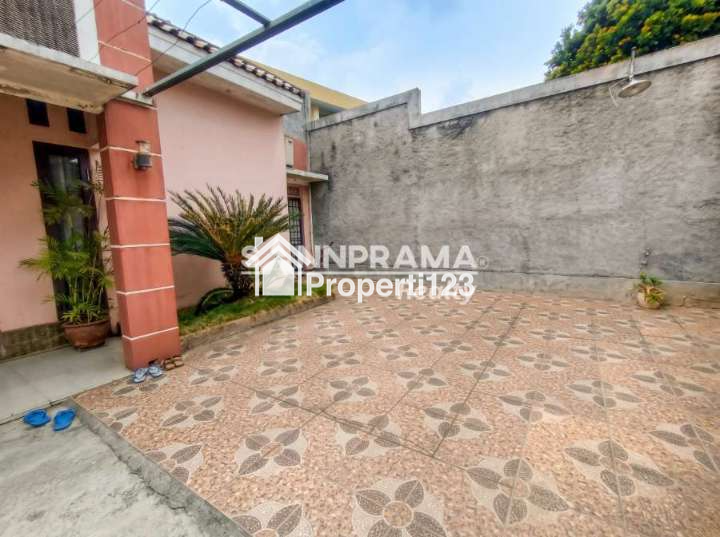 Rumah second luas strategis di Cimanggis Depok - 3