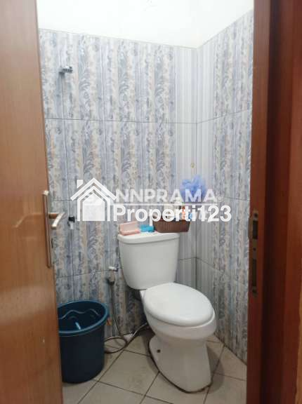 Rumah second luas strategis di Cimanggis Depok - 11