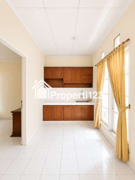 Rumah second murah siap huni dlm perumahan disawangan Depok - 8