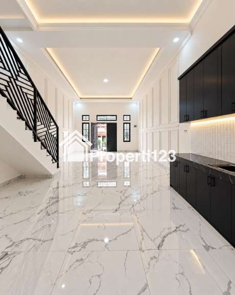 Dijual Rumah Baru 2 Lantai di Kramat Jati Jakarta Timur - 2