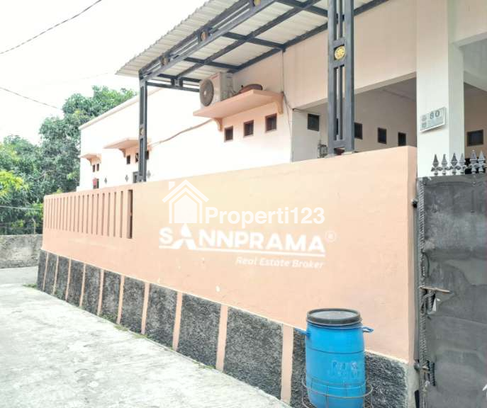 Rumah second murah tanah luas siap huni ditanah baru depok - 1