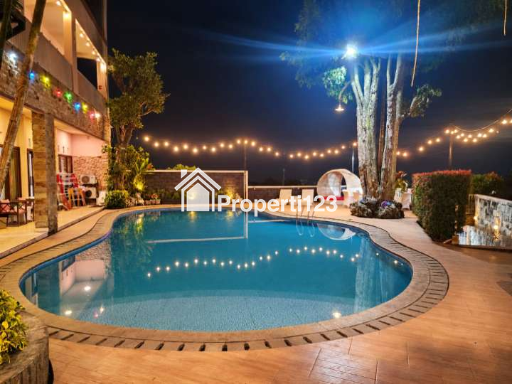 Villa Kolam Renang Di Kota Batu Full Furnished Lokasi Panderman Hill - 5
