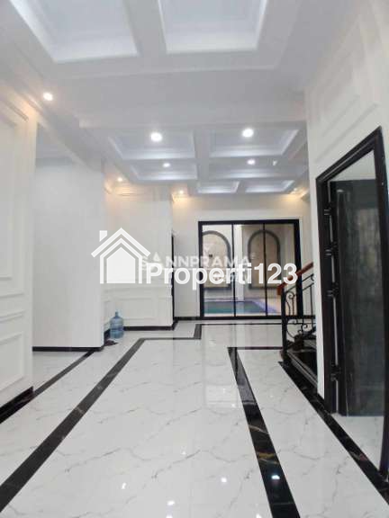 Rumah mewah 2 lantai siap huni with pool murah di beji depok - 3
