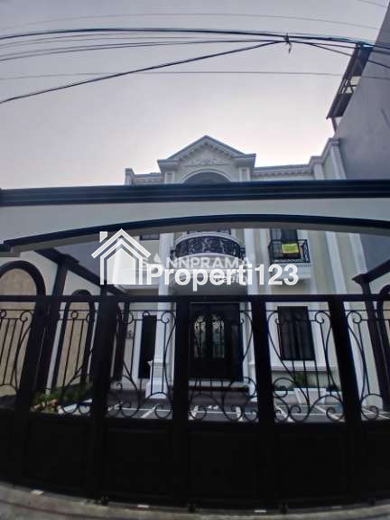 Rumah mewah 2 lantai siap huni with pool murah di beji depok - 2