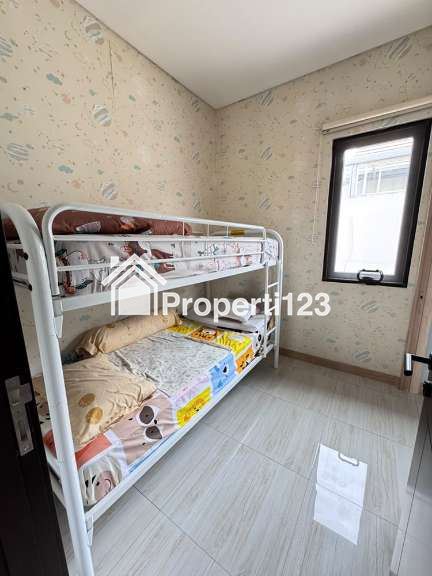 Rumah Minimalis Full Furnished Interior French Contemporer 4 Kamar Tidur 2 Kamar Mandi Carport Selangkah ke Summaba Mall di Summarecon Bandung - 6