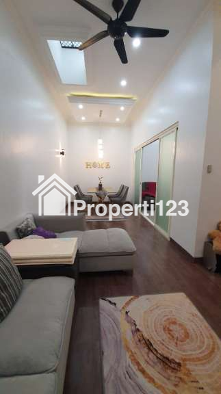 Dijual Rumah Modern Furnished Siap Huni di Keputih Sukolilo Surabaya Timur - 11